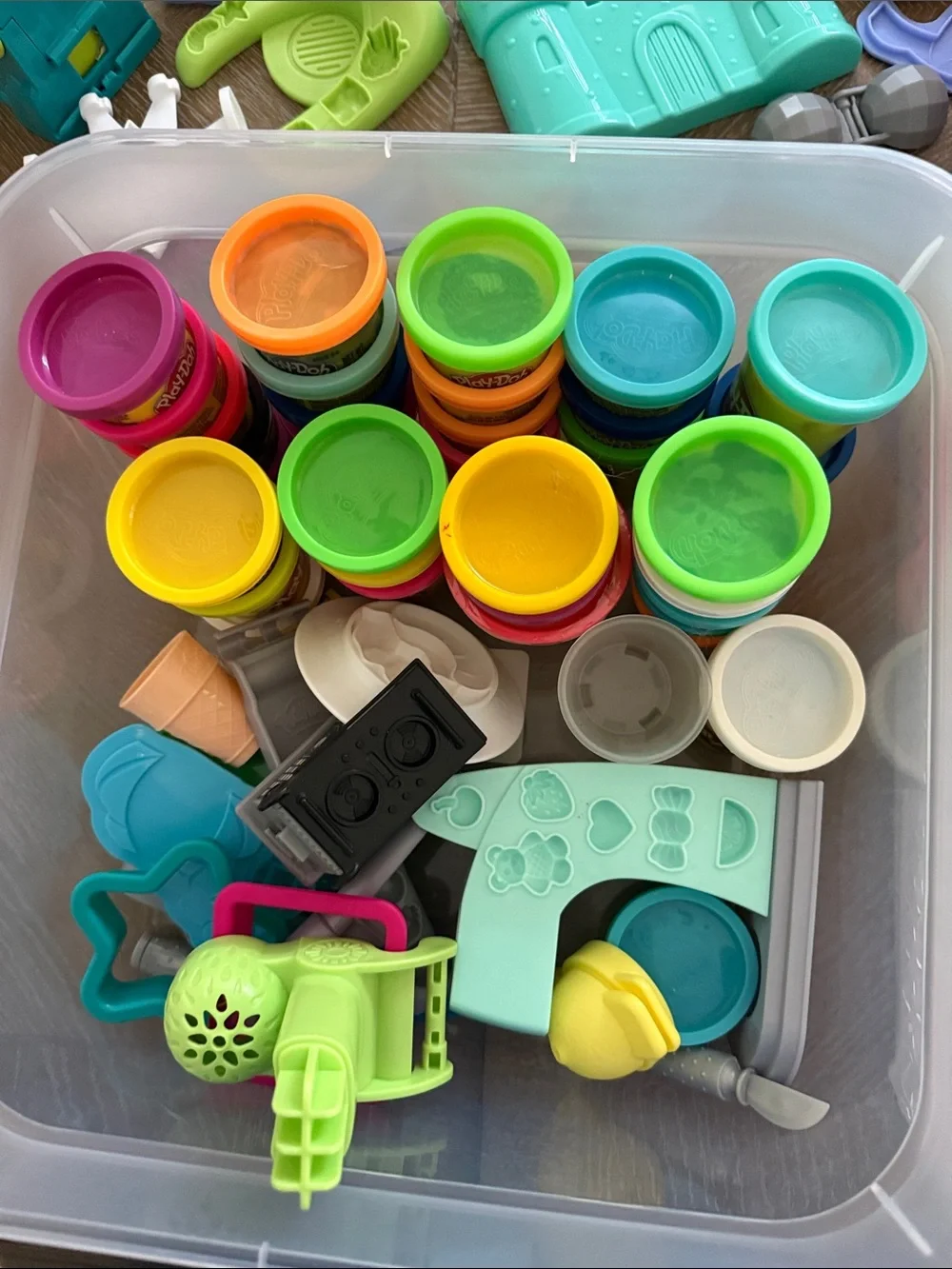 Play-Doh Mega Bundle 40+ Cans & 100+ Accessories | Molds, Tools, Frozen & More
